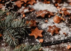 gingerbreadpinetree