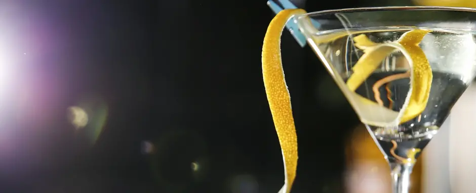 modern martini with lemon 