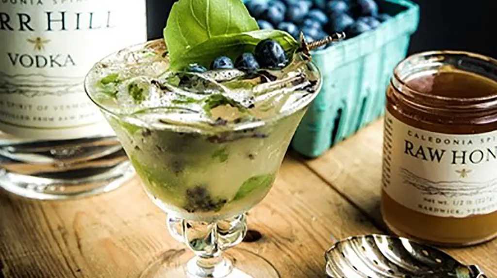 Blueberry Basil Vodka Club