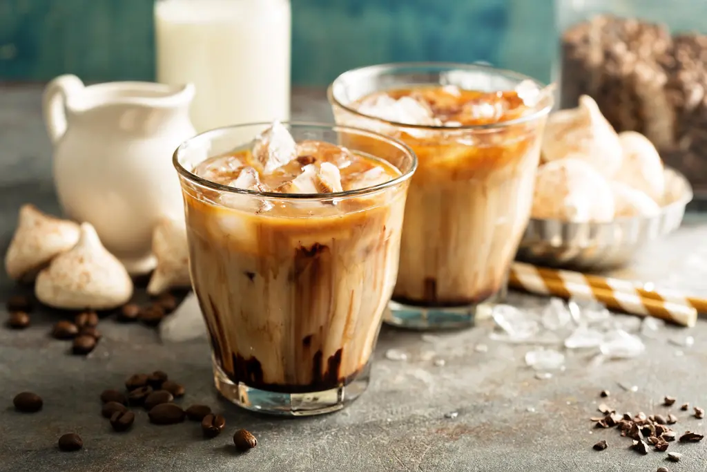 Almond White Russian