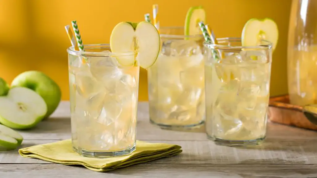 Crisp Apple Ade
