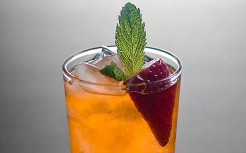 Strawberry Crush (Mocktail)