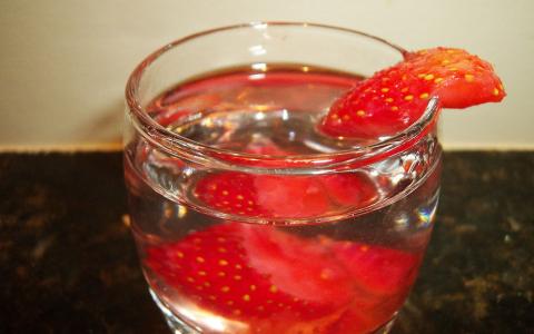 SSS (Smugglers' Strawberry Shooter)