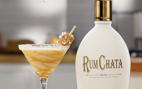 Salted Caramel Rumchata Martini