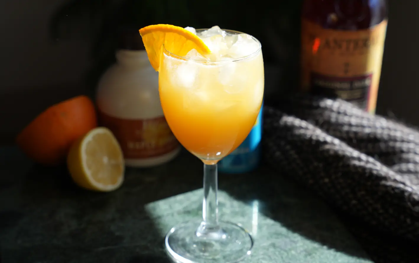 Maple Rum Fizz cocktail