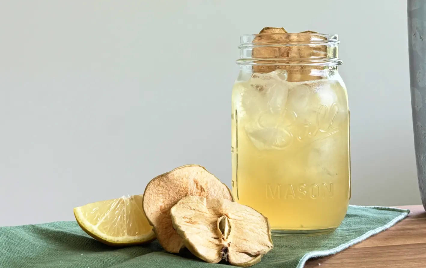 Orchard Fizz cocktail