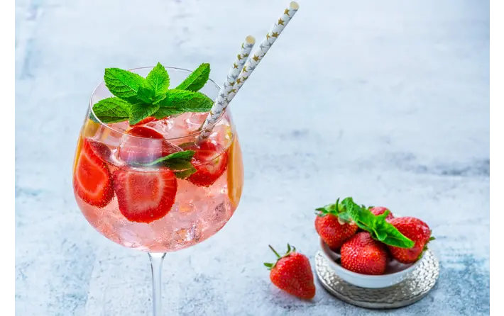 Strawberry Mint Cooler Mocktail