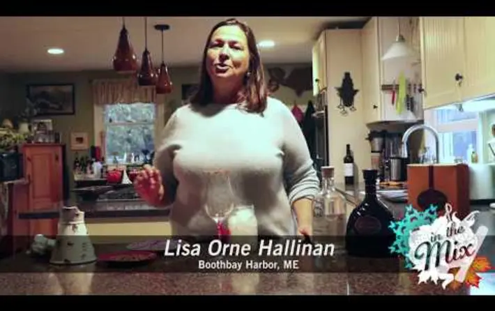 In The Mix - Candy Cane Cocktail with Lisa Orne Hallinan