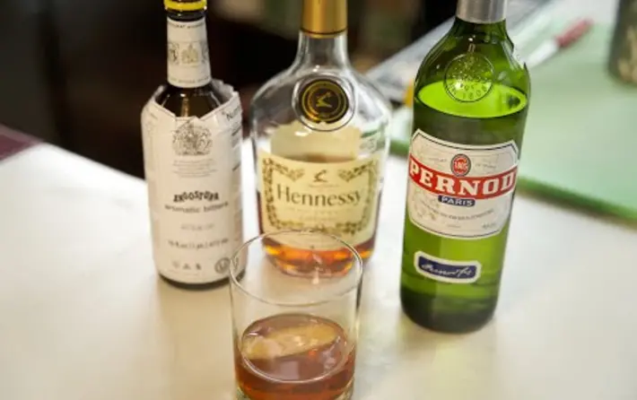 Happy Hour with Spencer Albee - Hennessy Sazerac