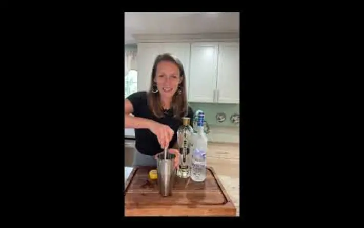 Cocktails with Katya - Lady Lincoln