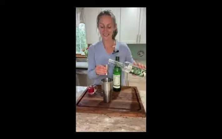 Cocktails with Katya - Clover Club