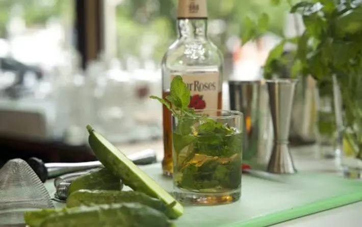Happy Hour With Spencer Albee - Mint Julep
